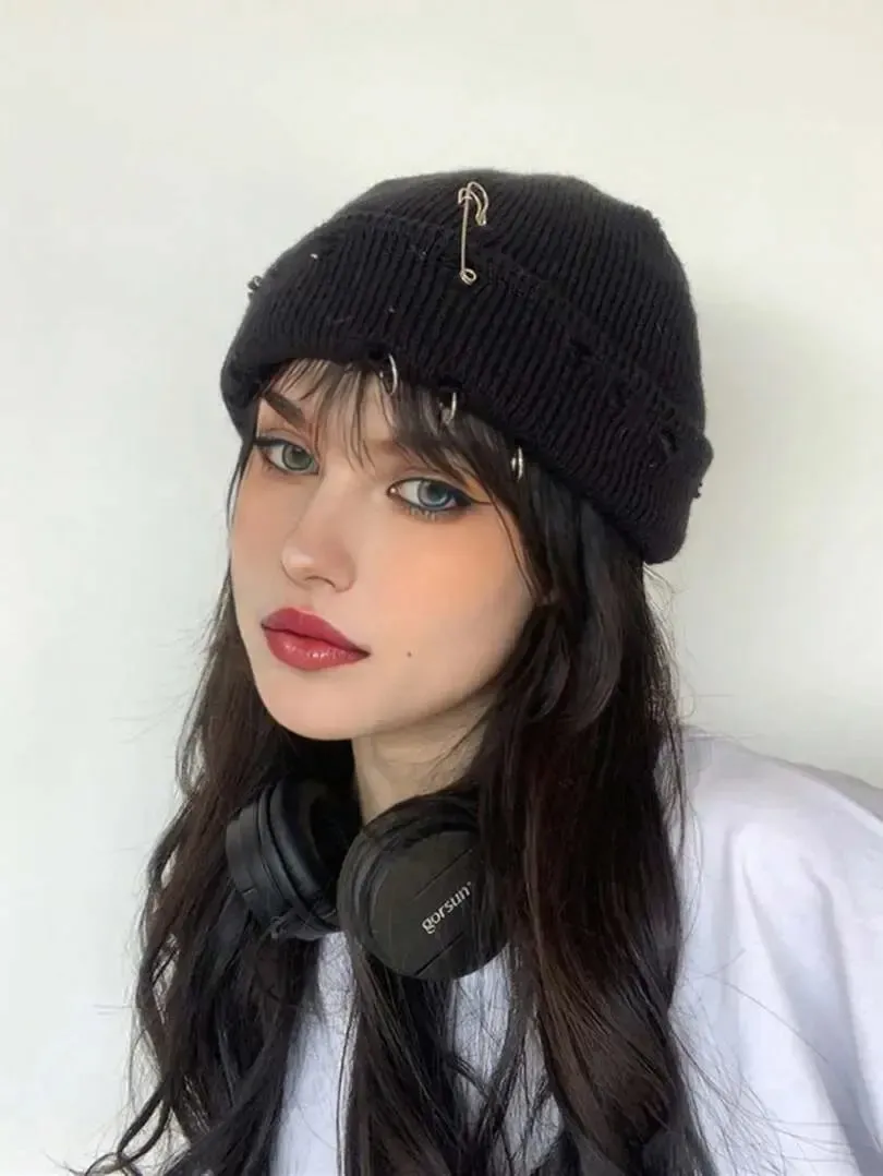 Evaris – Decorative pin – Beanie