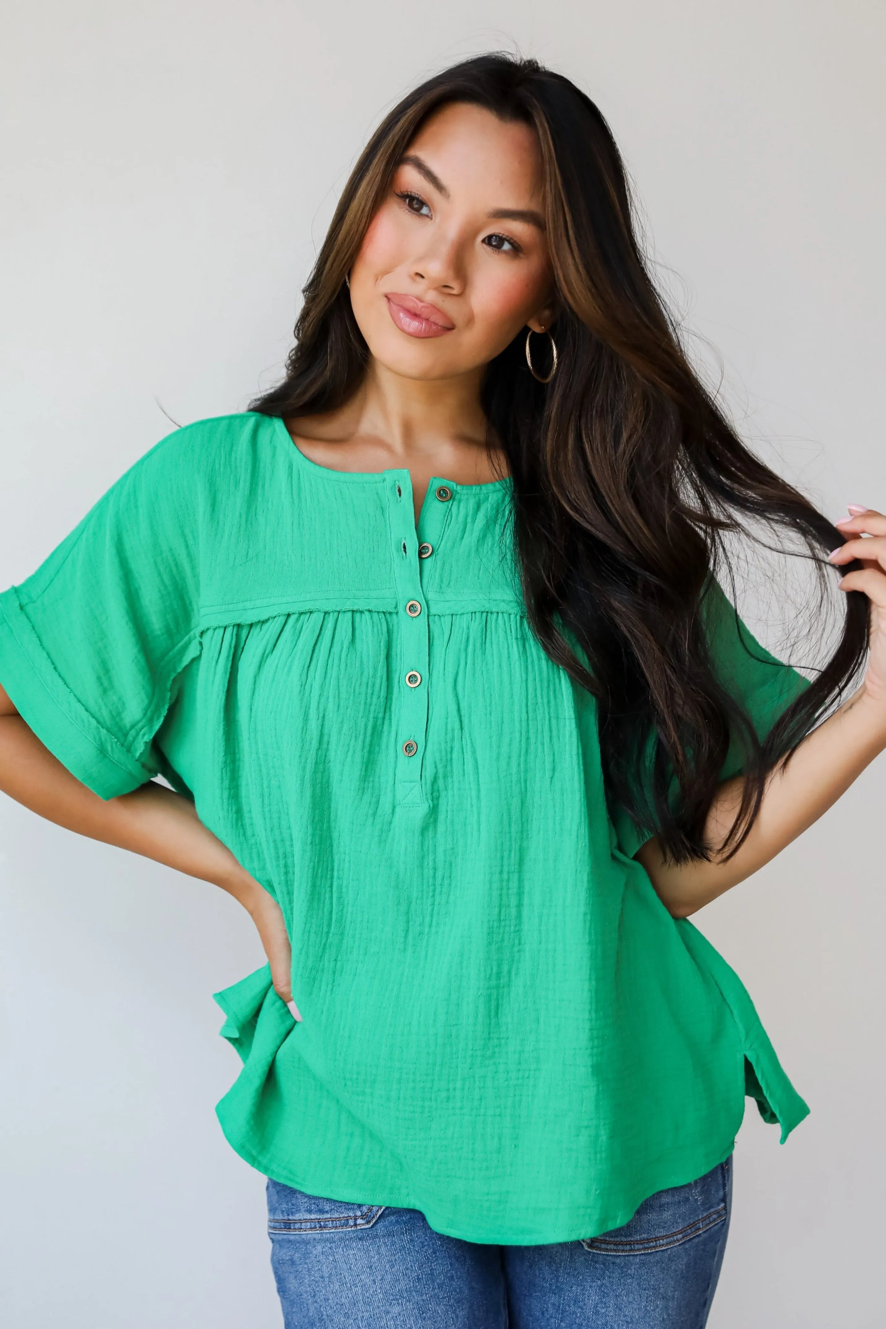 FINAL SALE - Sensational Instincts Kelly Green Linen Blouse