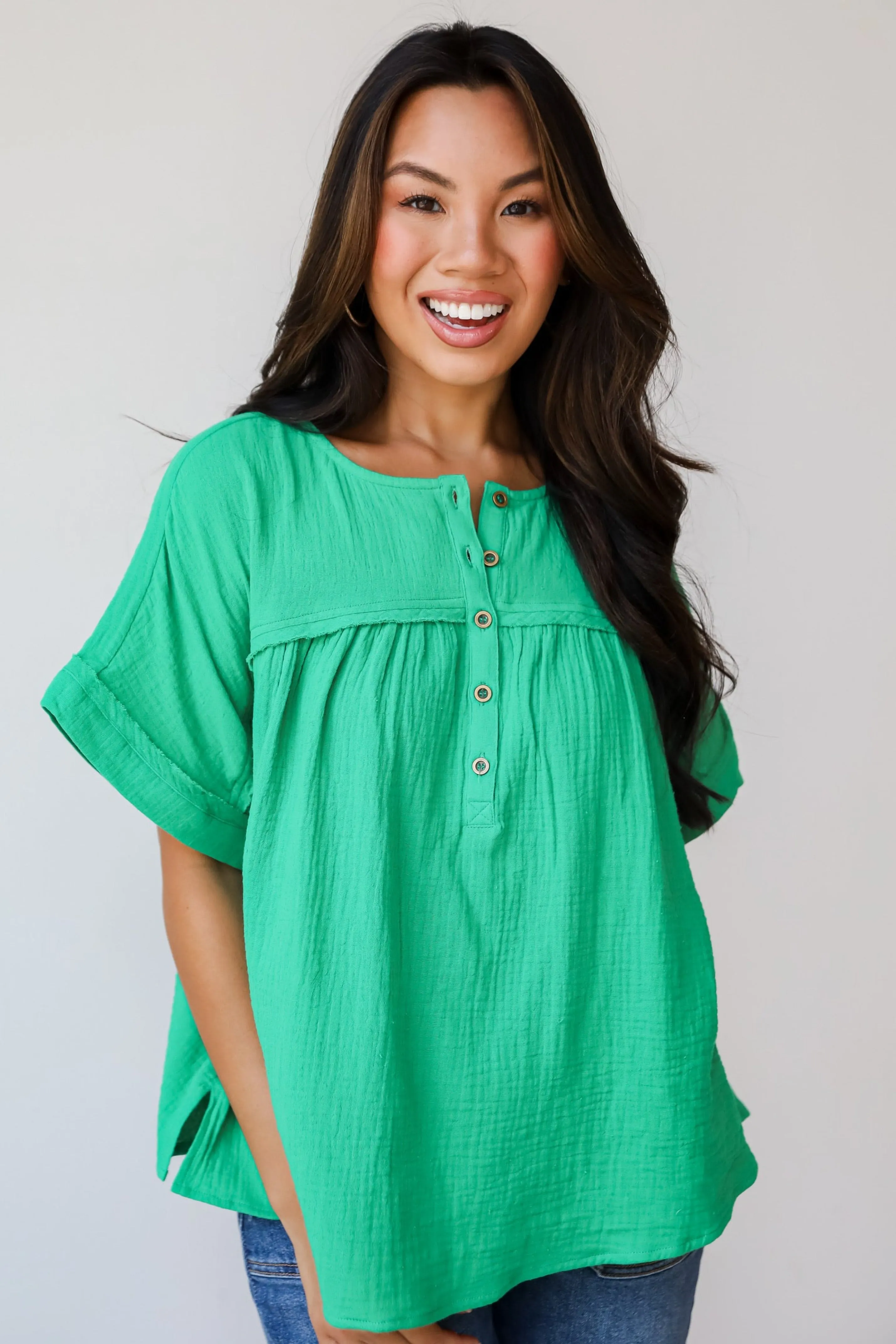 FINAL SALE - Sensational Instincts Kelly Green Linen Blouse