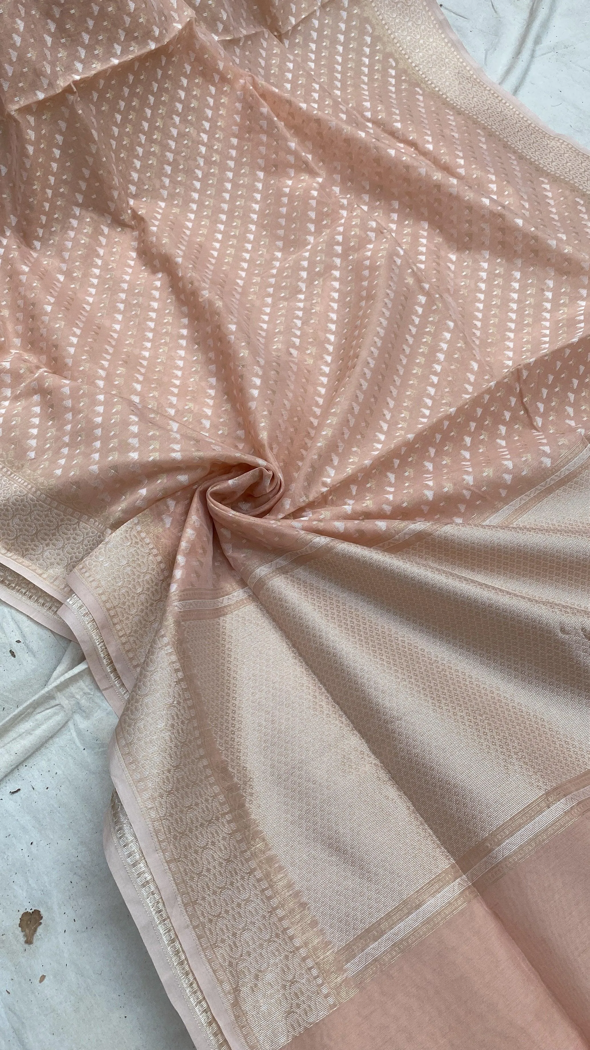 Handwoven Pastel Brown Pure Banarasi Cotton Sari