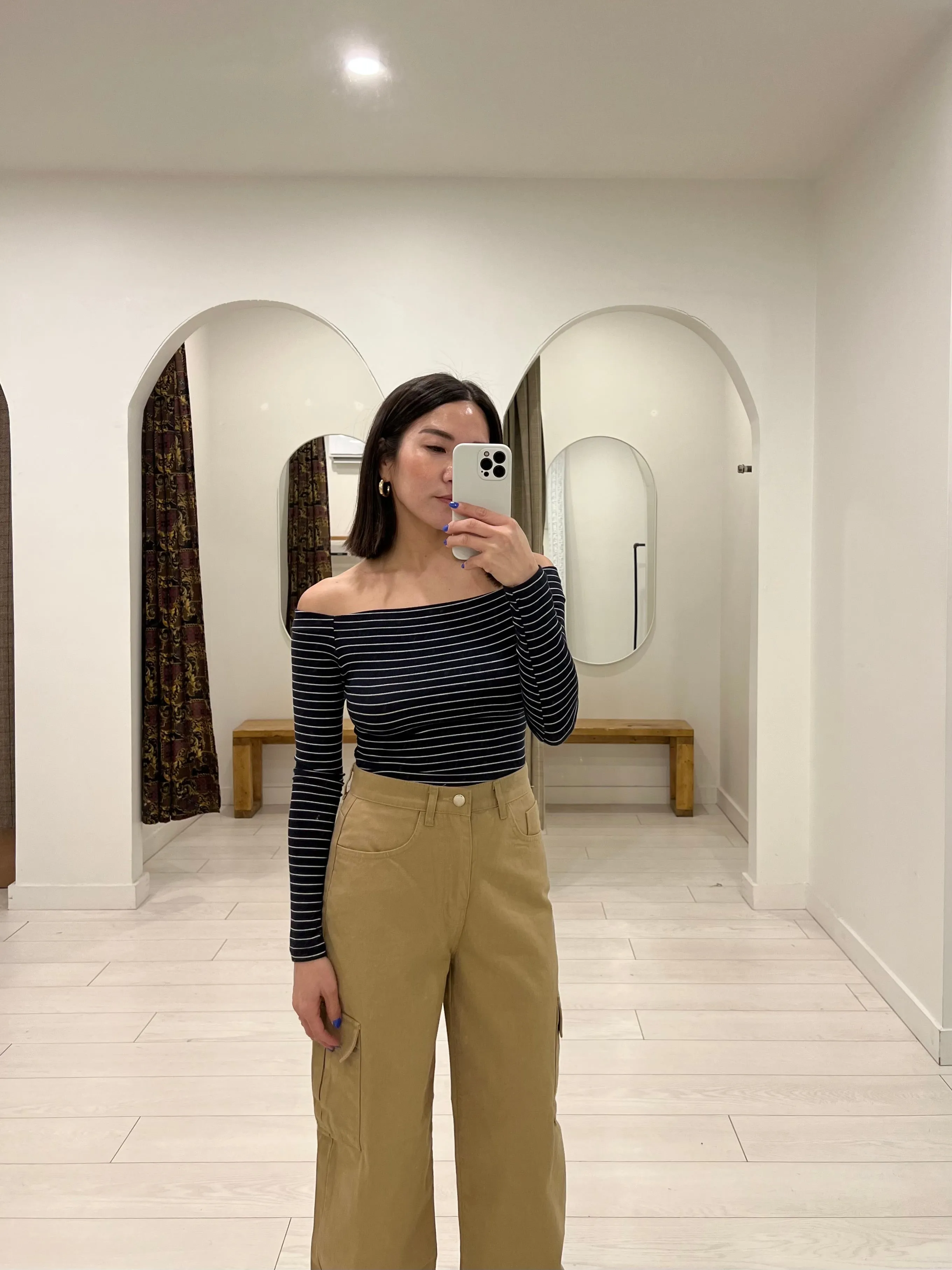 OMNI Off shoulder top